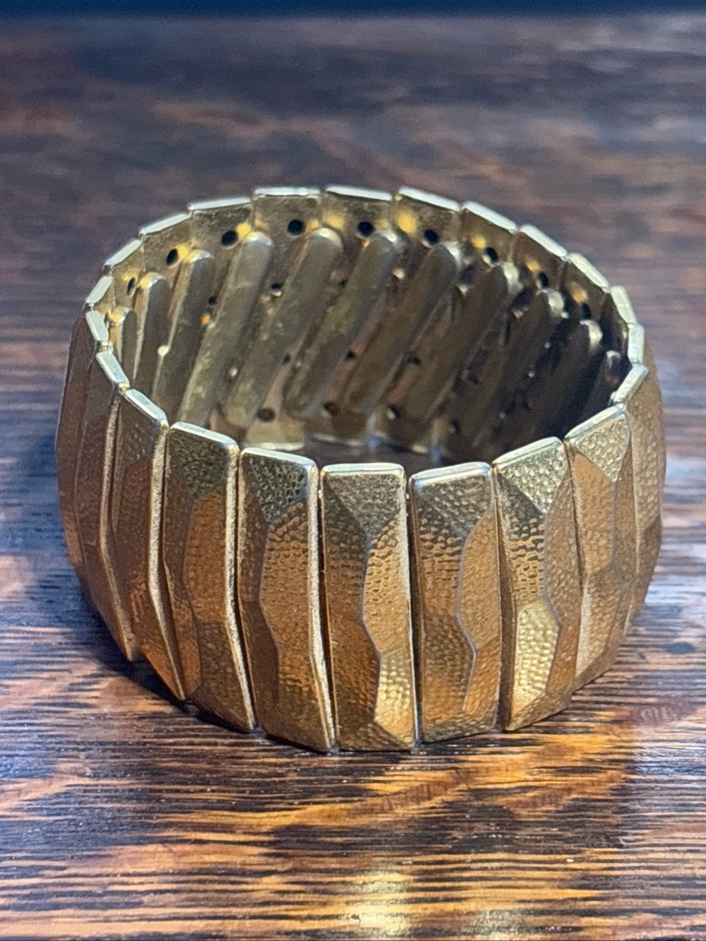 VINTAGE GOLD TONE EXPANSION GEOMETRIC PANEL SWEETHEART BRACELET SIGNED MONET